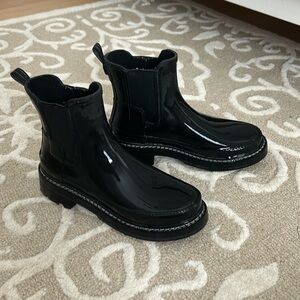 Black HUNTER boots